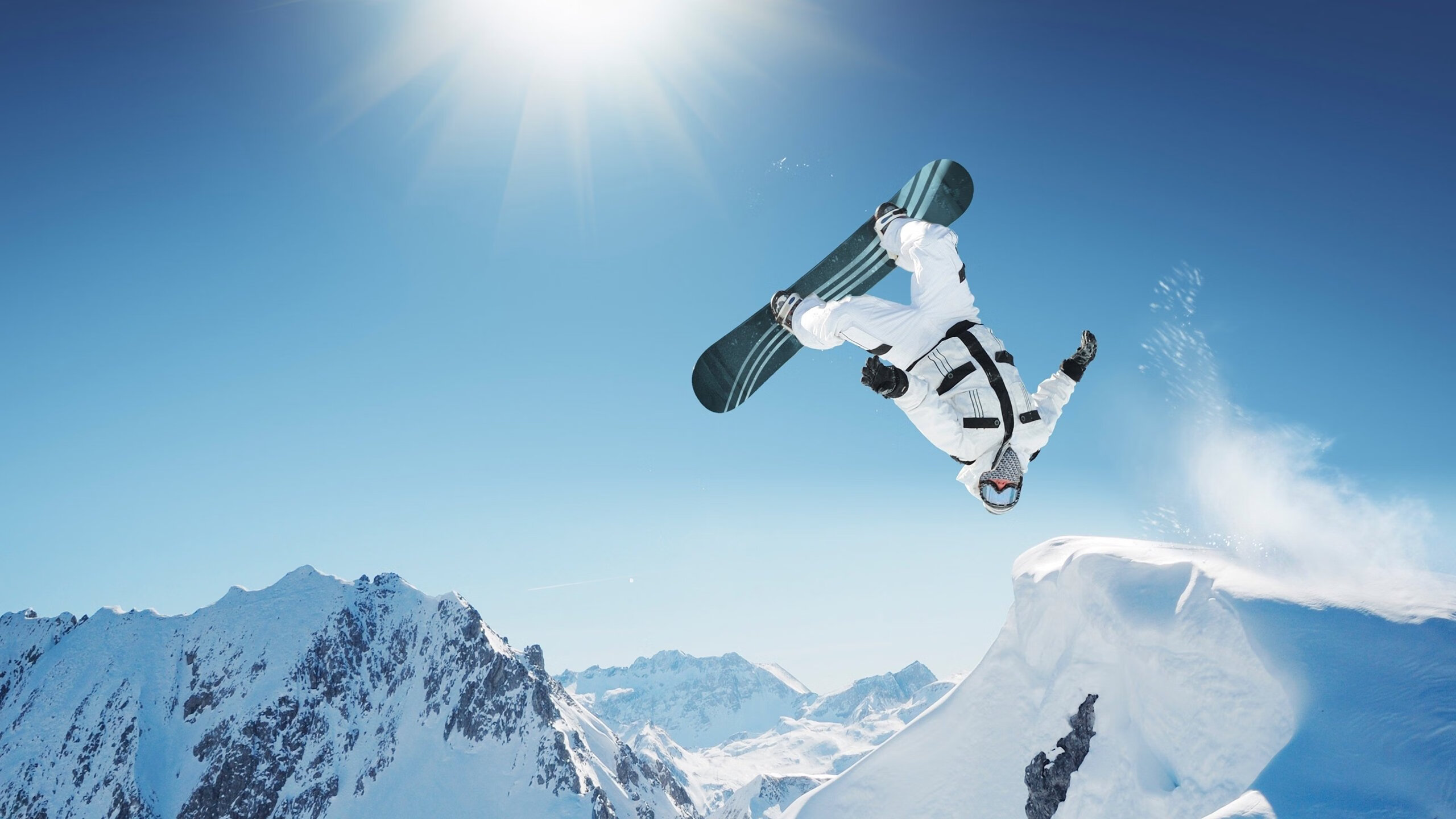 篮球青训项目注重技能与体能并重，关于青少年篮球运动员体能训练的研究